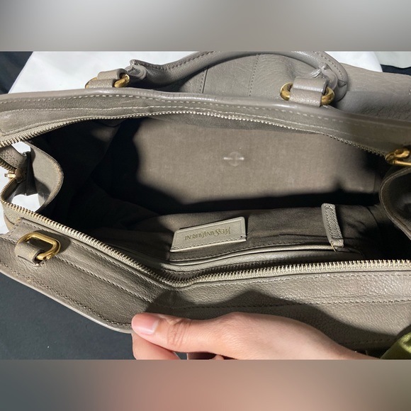 Yves Saint Laurent Chyc Cabas - Picture 15 of 15